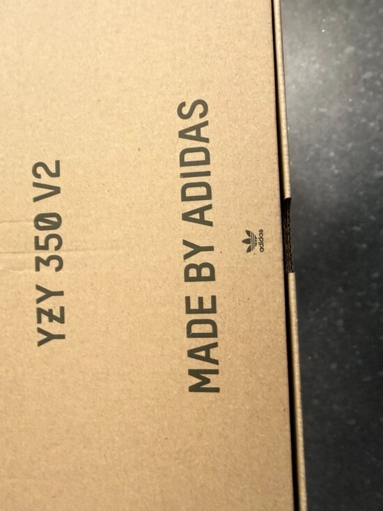 Adidas Yeezy Boost 350 V2 “Onyx” – Size 12 (Men’s) main image 5